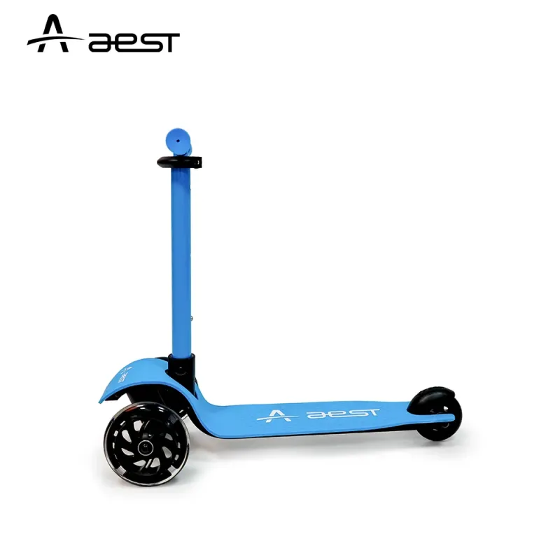 AEST Kids scooter blue